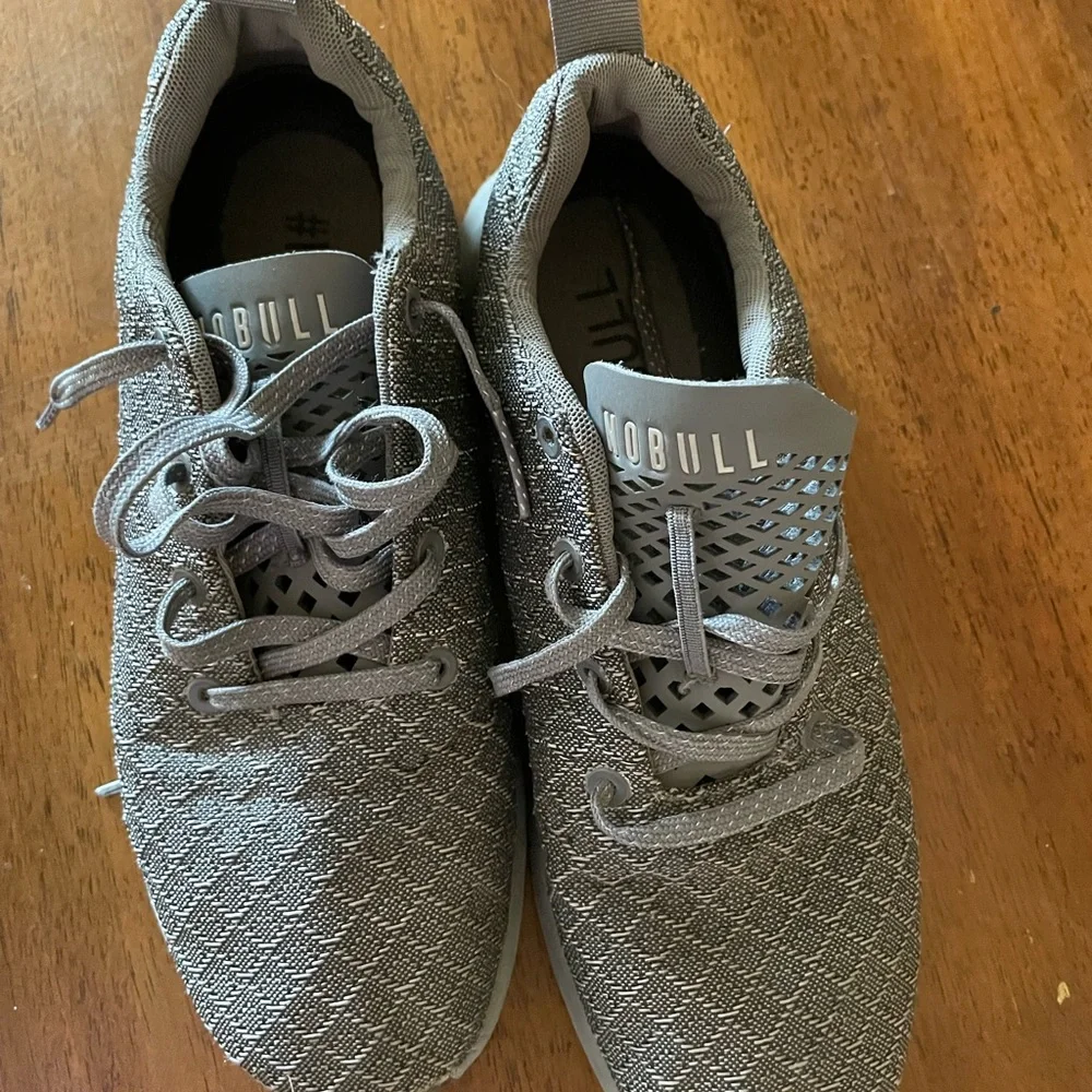 NOBULL womens Textured Gray Sneakers
